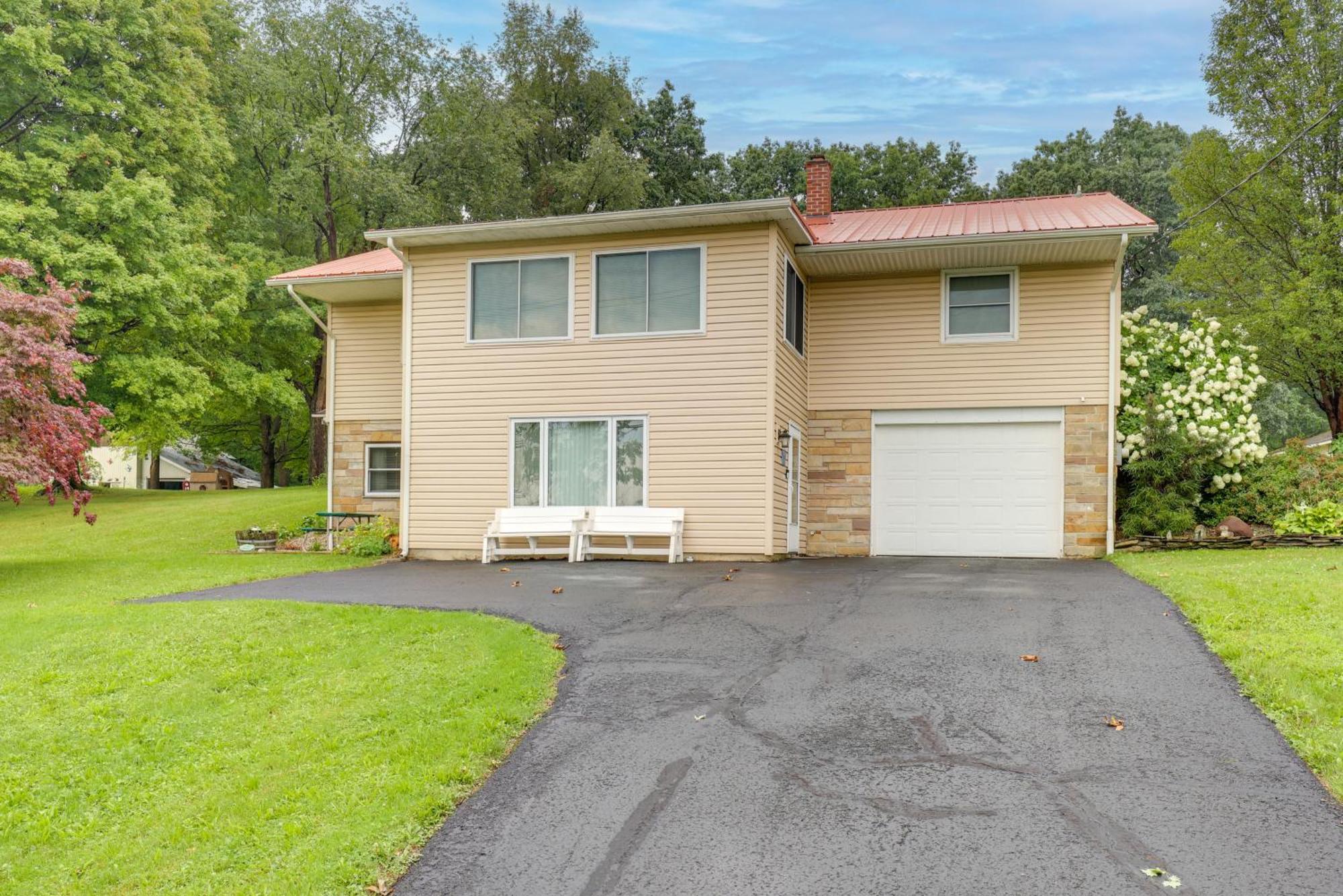 Montour Falls Apartment About 3 Mi To Seneca Lake! Exterior photo